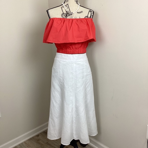 Forever21 Orange Cropped Top Gartered with
Front Flap Off Shoulder - Picture 3 of 4